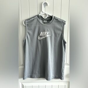 NIKE shirt great mesh boys xl(18-20). No satins rips or tears